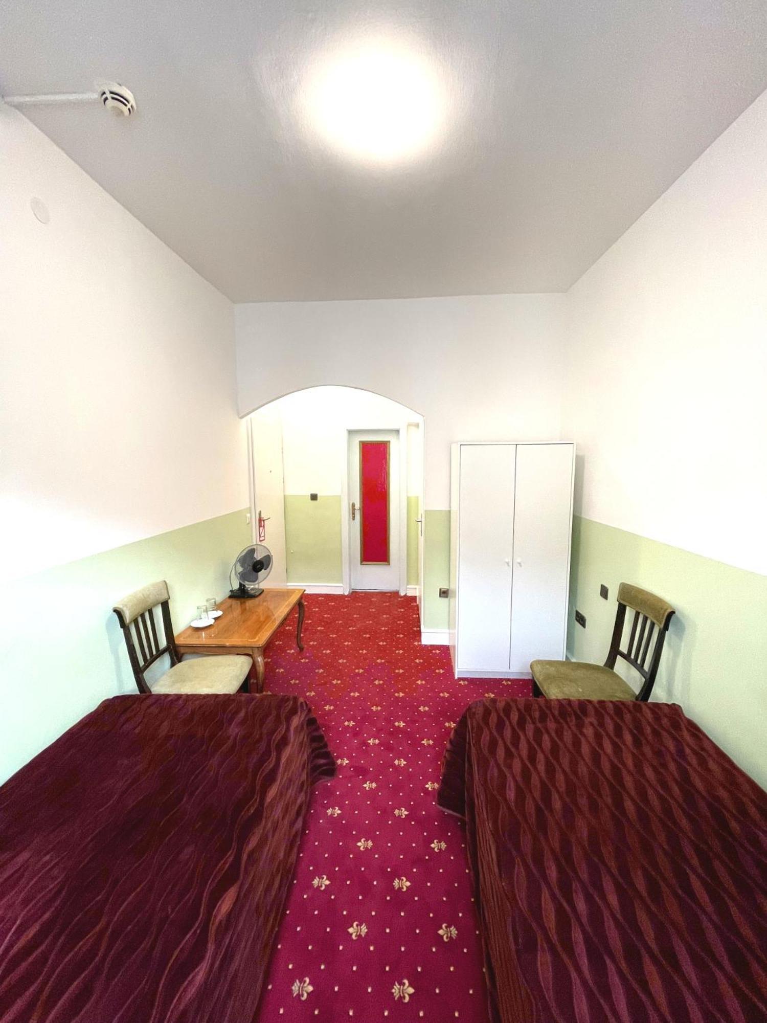 Viki 3* Wien